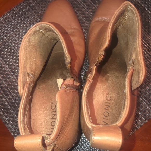 Prwnd Vionic Womens Lyssa tan color Ankle Boots Size Ubuy Algeria sz10 - Picture 8 of 10
